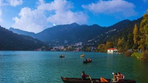 winter honeymoon Uttarakhand, honeymoon destinations Uttarakhand, best places for honeymoon in Uttarakhand, winter getaways Uttarakhand, romantic places in Uttarakhand, Auli honeymoon, Mussoorie honeymoon, Nainital honeymoon, Chopta winter travel, Kausani honeymoon, Lansdowne honeymoon, winter travel India, couples travel Uttarakhand, snowy honeymoon destinations India, winter romantic destinations India