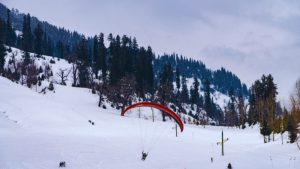 Manali in winter, places to visit in Manali, winter in Himachal Pradesh, Solang Valley activities, things to do in Manali, Manali travel guide, snow places in North India, best winter getaways India, Vashisht hot springs, Atal Tunnel drive, Manali trekking spots.