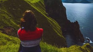 solo travel destinations in India, best solo travel places in India, safe solo travel destinations in India, solo trip in India, solo travel for beginners in India, best places to travel alone in India, solo backpacking destinations in India, Rishikesh, Kasol, Hampi, Varkala, Spiti Valley, Pondicherry, Udaipur